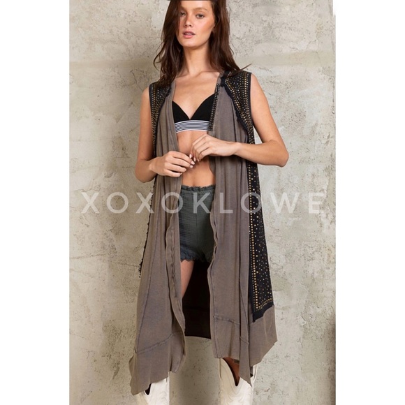 POL Rhinestone Studded Sleeveless Midi Cardigan with Pointed Hem - Picture 4 of 16